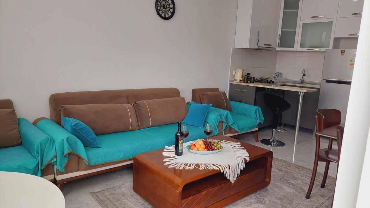 Irakli Sweet Home Batumi Exterior foto